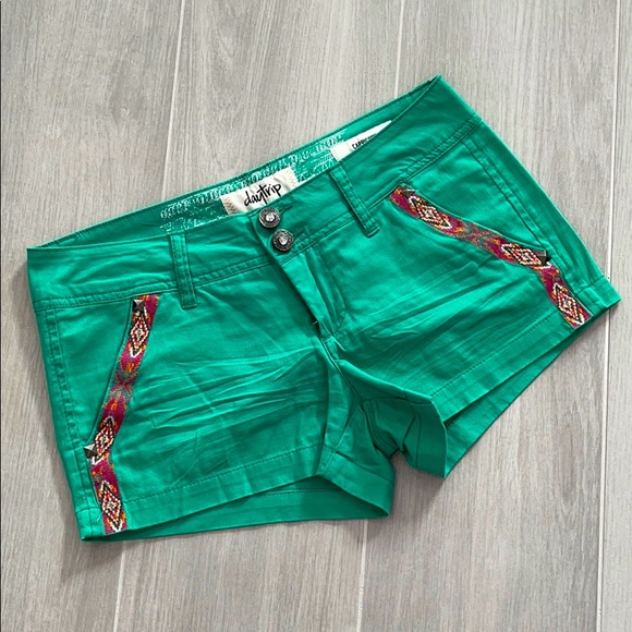 Buckle Pants - Buckle Daytrip Capricorn Shorts